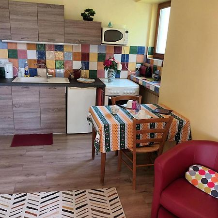 au bonheur du cedre Hotel Saint-Lattier Eksteriør billede