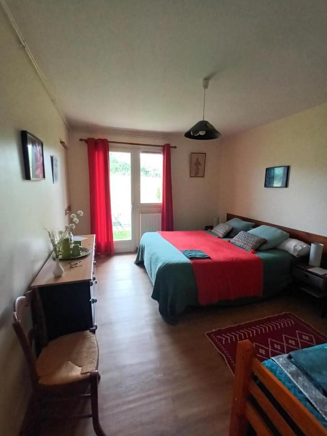au bonheur du cedre Hotel Saint-Lattier Eksteriør billede